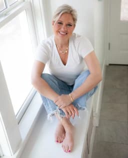 Jennifer, founder of It's Lifey